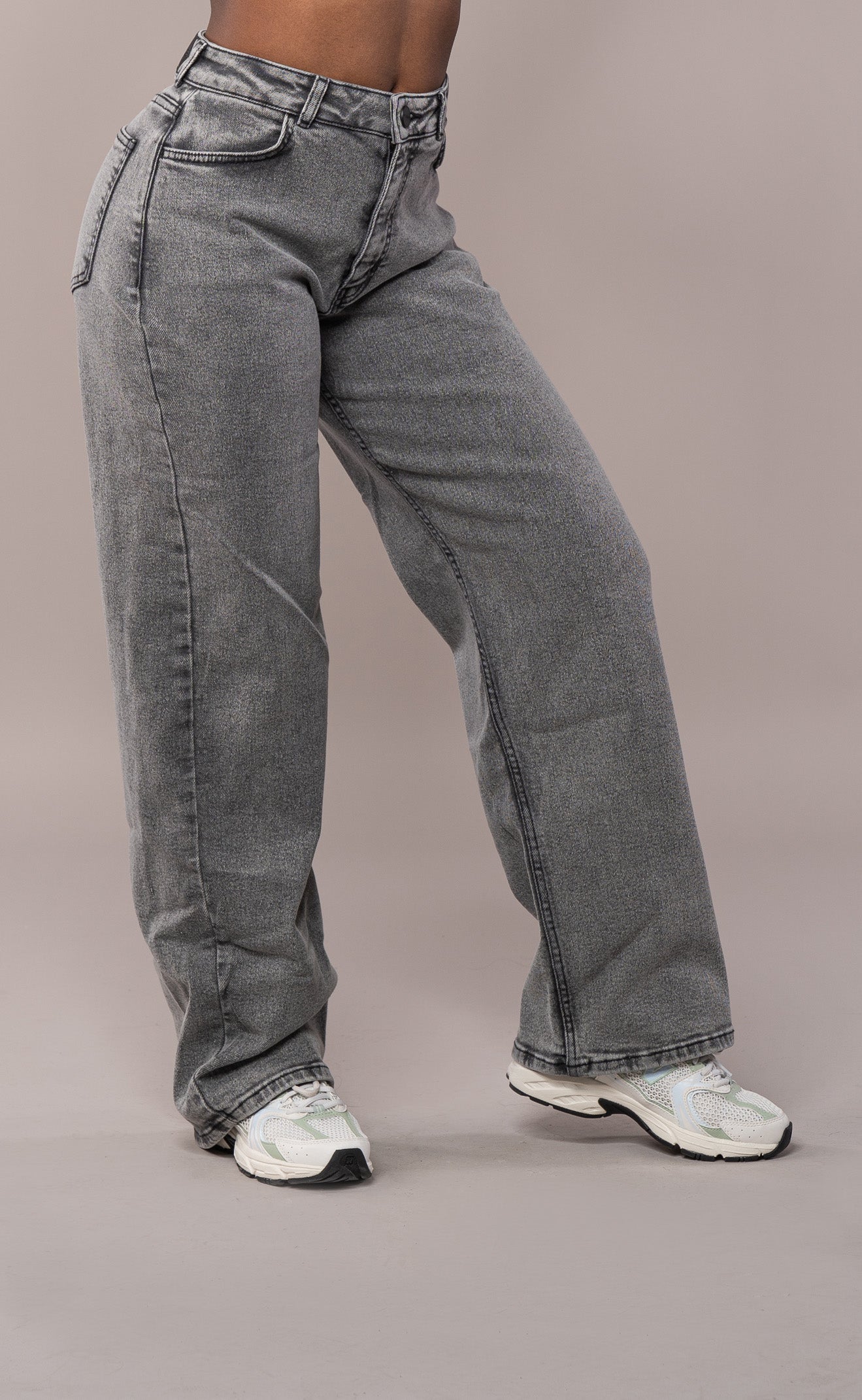 Baggy Fit Jeans für Damen - Heavy Washed Grey